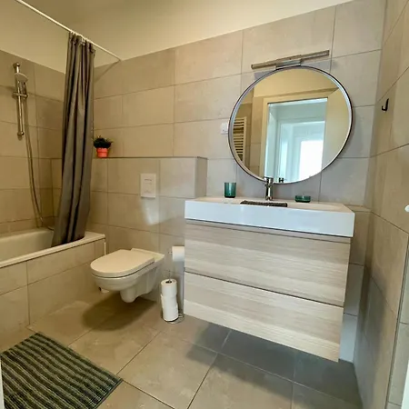 Penthouse Young #freeparking Apartmán